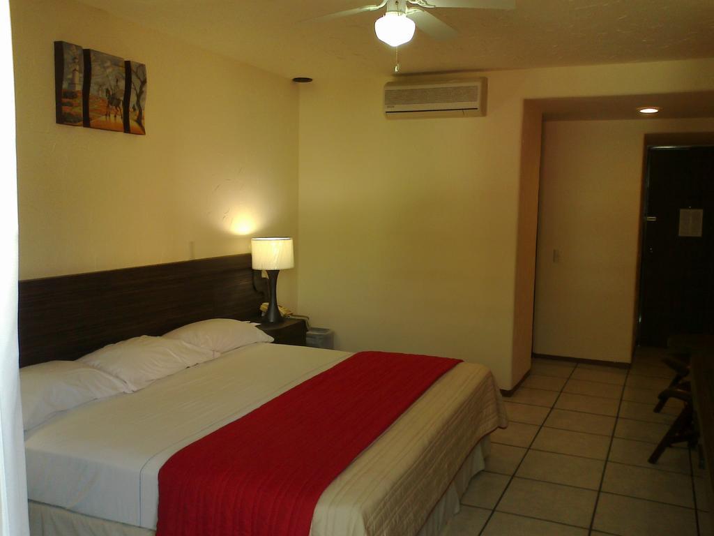 Hotel Real Del Sol Cuernavaca Buitenkant foto