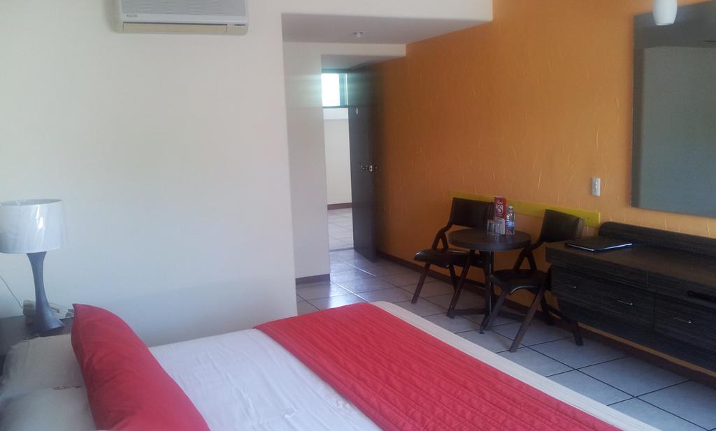 Hotel Real Del Sol Cuernavaca Buitenkant foto