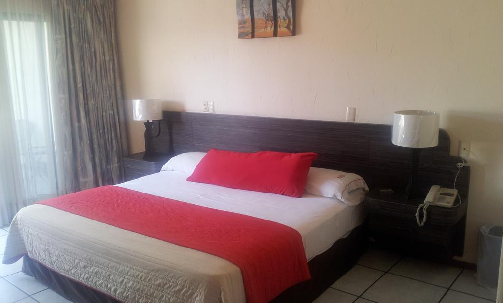 Hotel Real Del Sol Cuernavaca Buitenkant foto